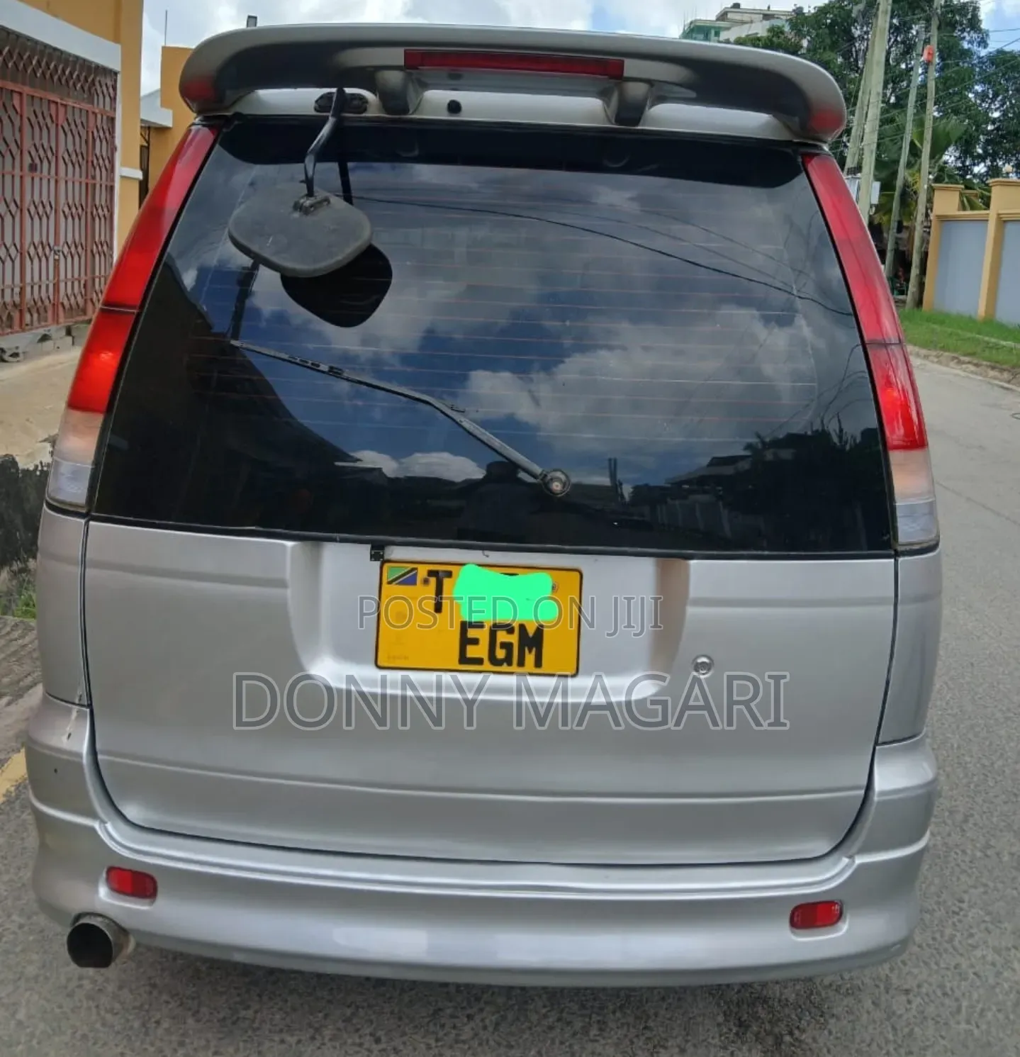 Toyota Noah 2001 Silver