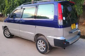 Toyota Noah 2003 Blue