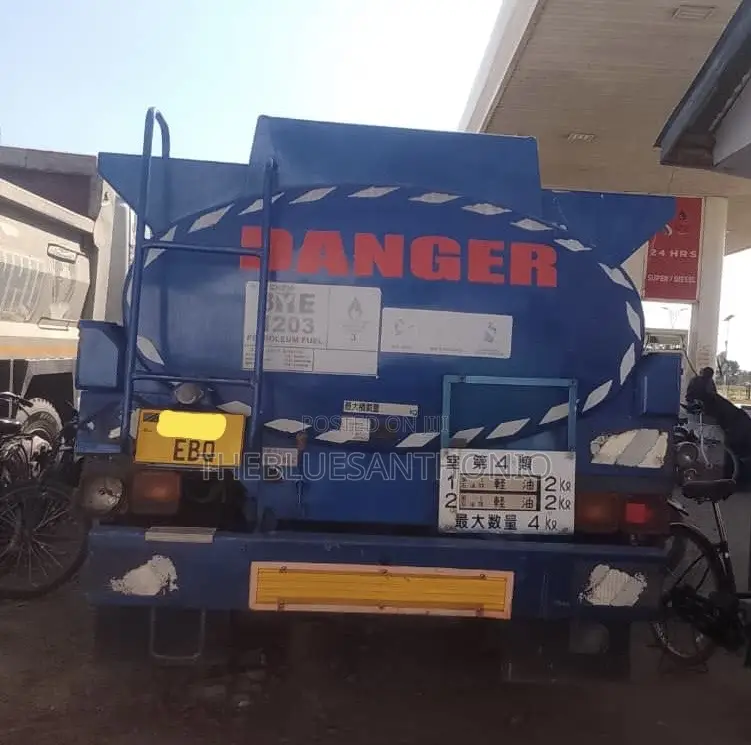 Mobile Tanker Fuso on Sale