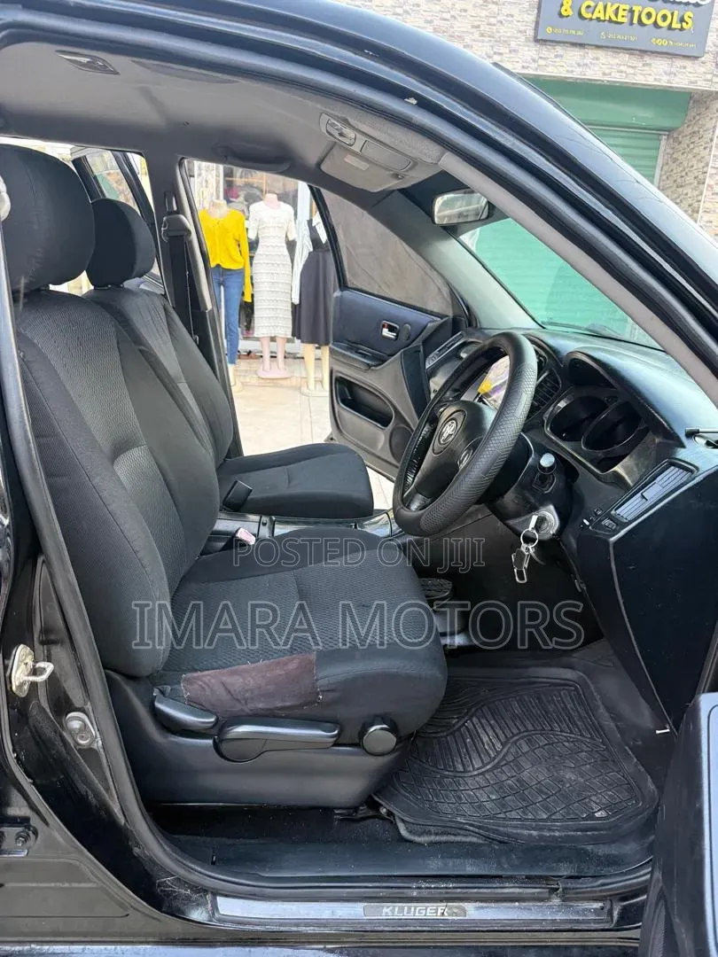 Toyota Kluger 2005 Black