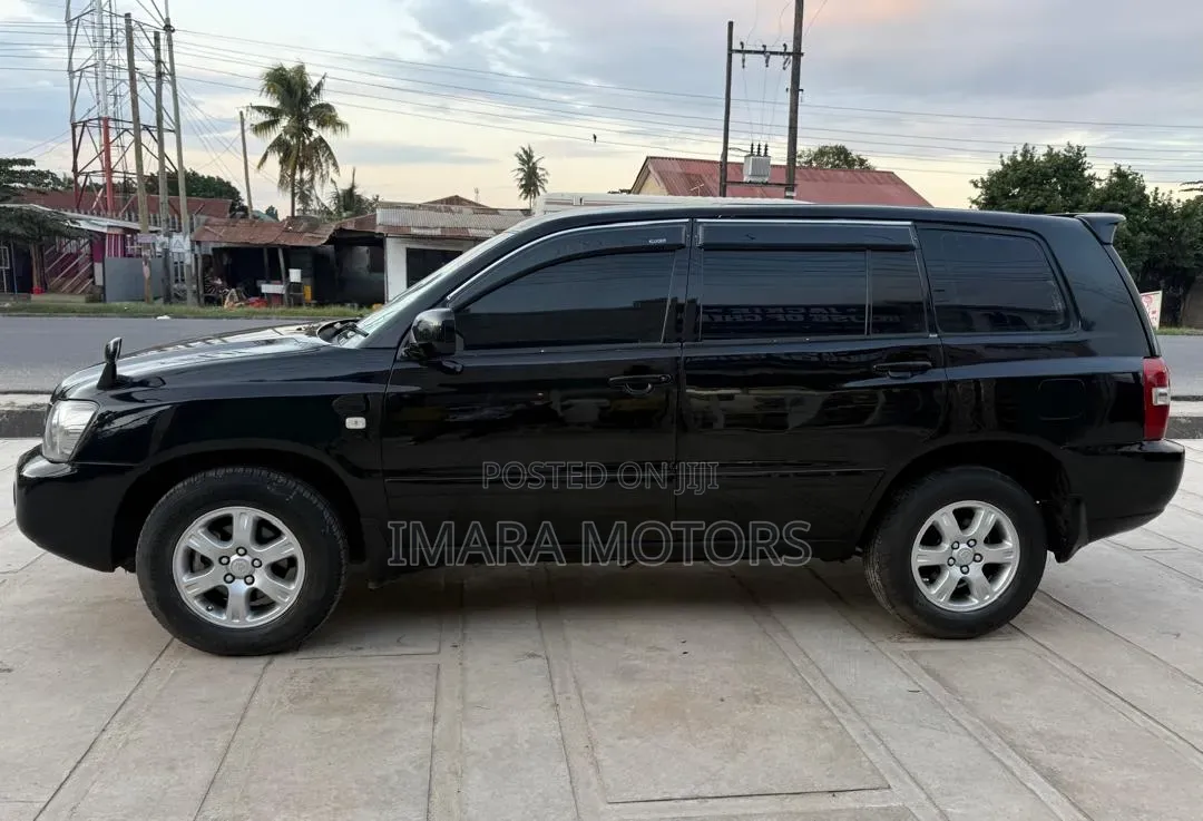 Toyota Kluger 2005 Black