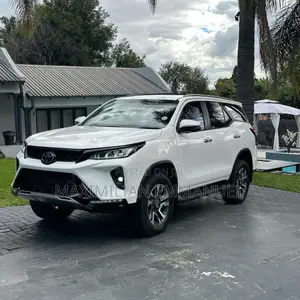 New Toyota Fortuner 2023 White
