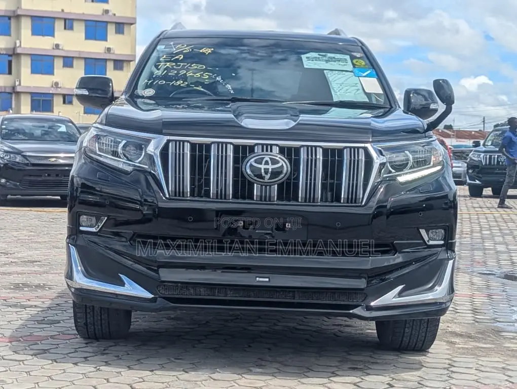 Toyota Land Cruiser Prado 2021 Black