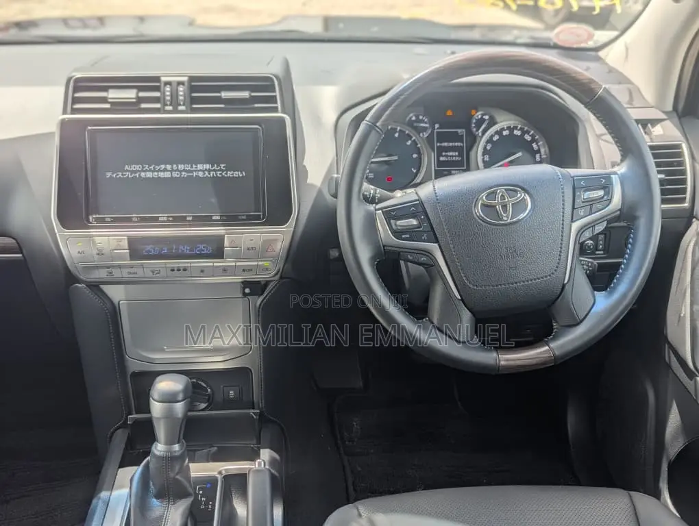 Toyota Land Cruiser Prado 2021 Black