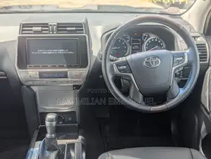 Toyota Land Cruiser Prado 2021 Black