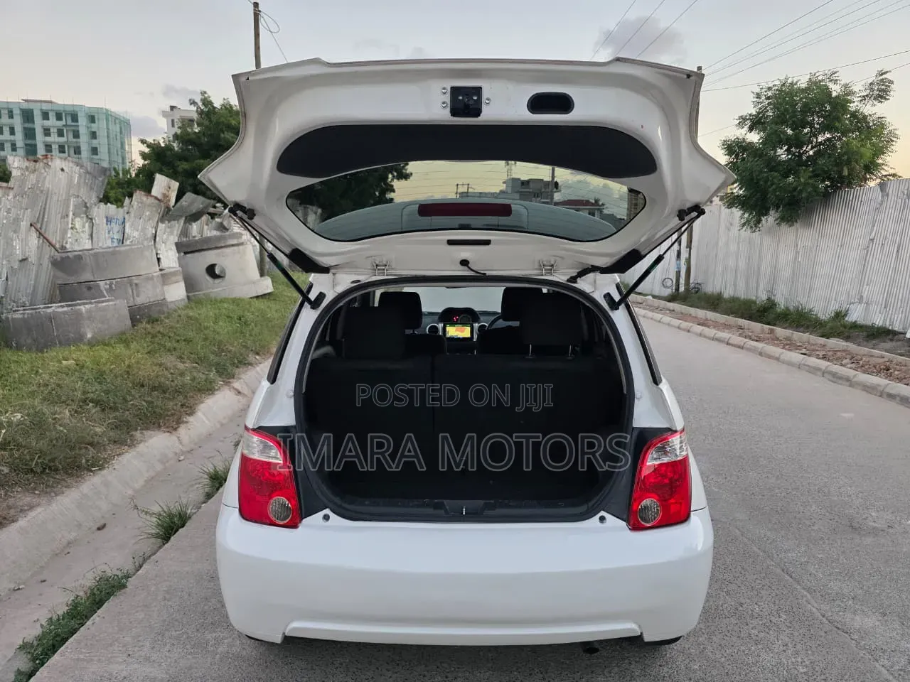 Toyota IST 2006 White