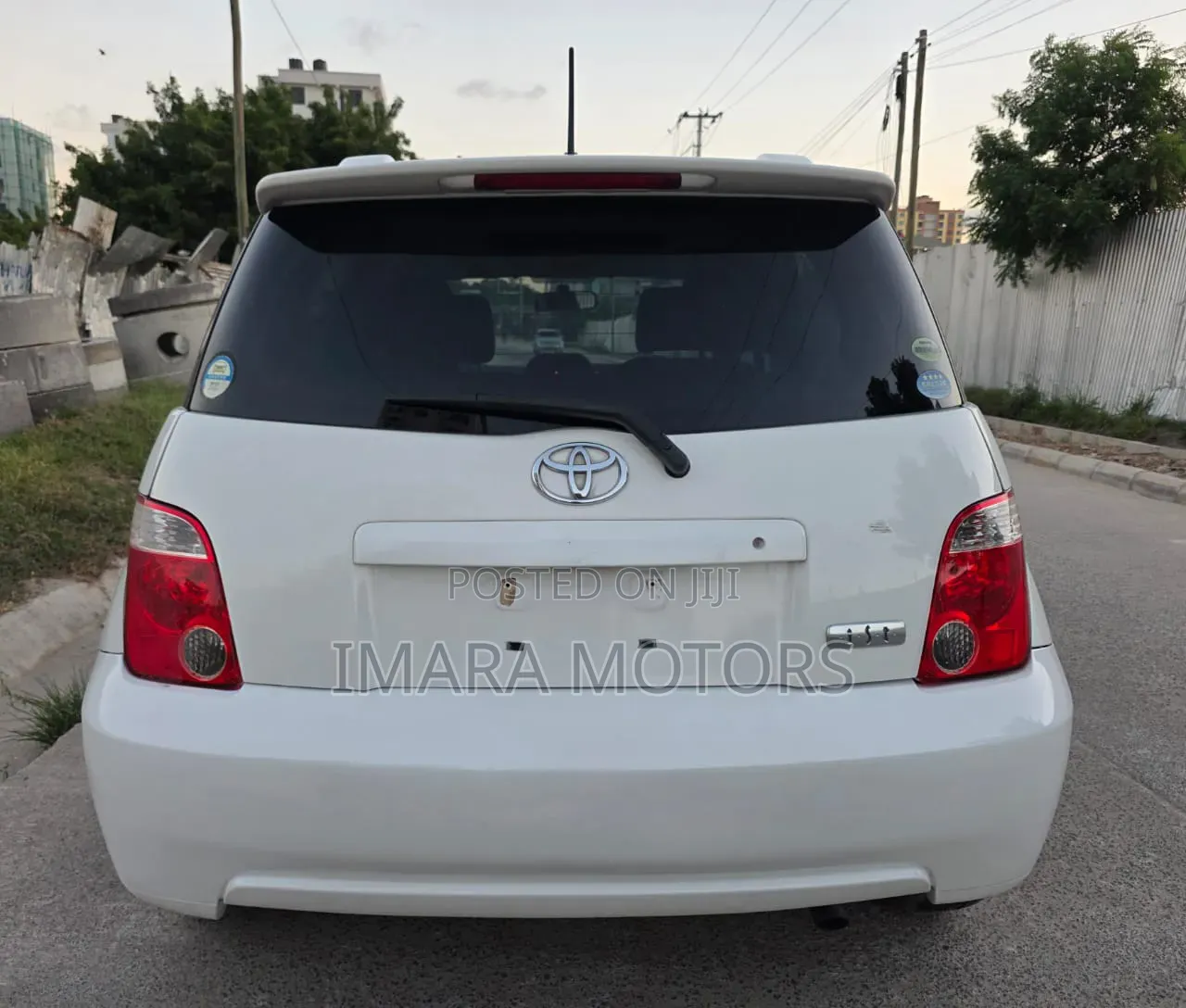 Toyota IST 2006 White