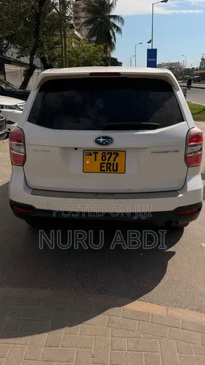 Subaru Forester 2.0XT Premium 4dr SUV AWD (2.0L 4cyl Turbo CVT) 2014 White