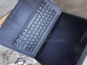 Laptop Dell Latitude 7390 16GB Intel Core i7 SSD 512GB