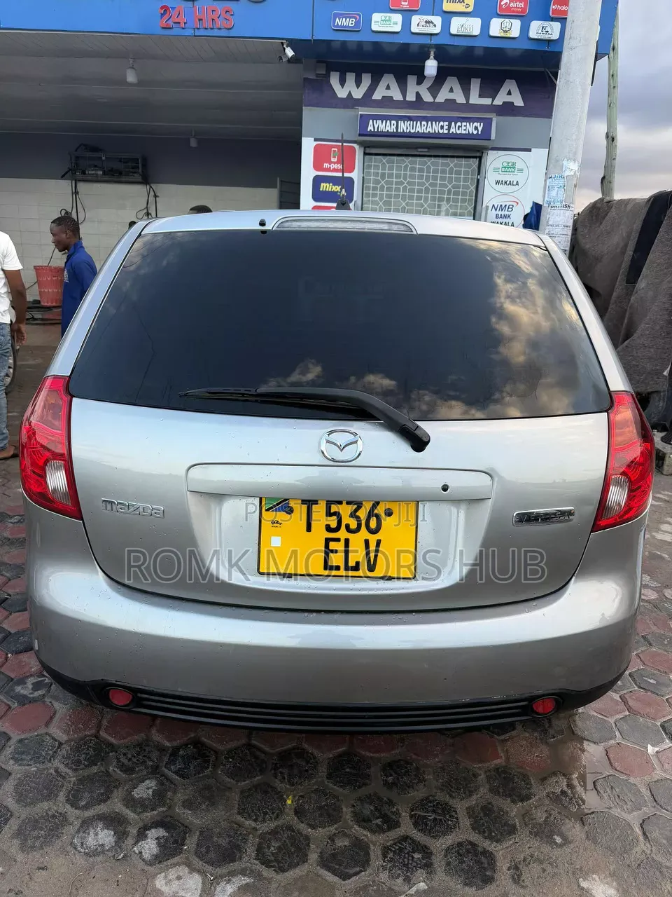 Mazda Verisa 2004 Silver