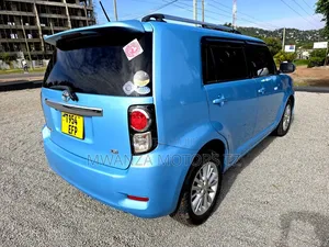 Toyota Corolla Rumion 2010 Blue