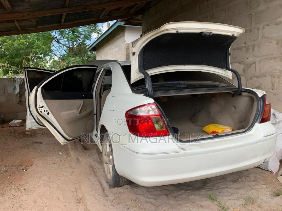 Toyota Premio 2004 White
