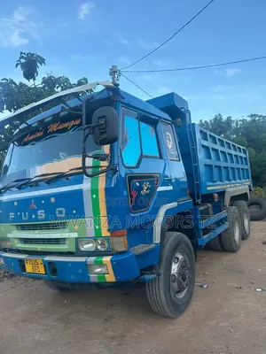 Fusso Tipper V8