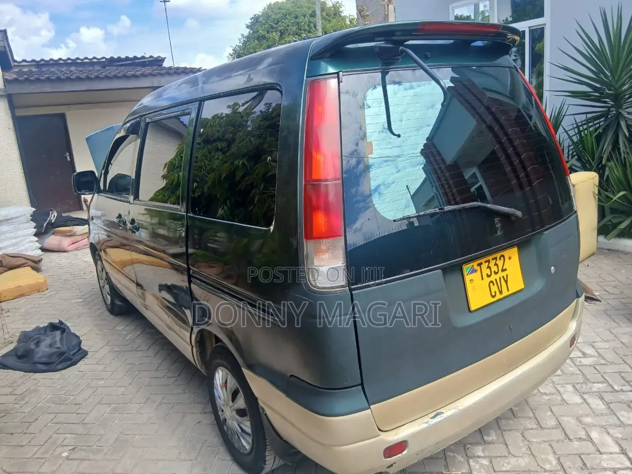 Toyota Noah 2003 Green