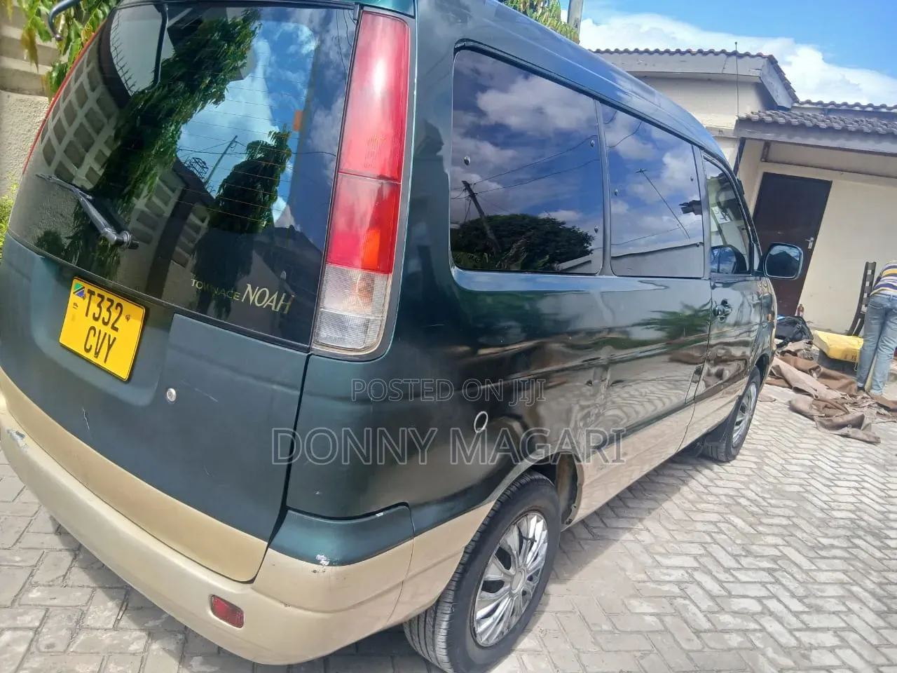 Toyota Noah 2003 Green