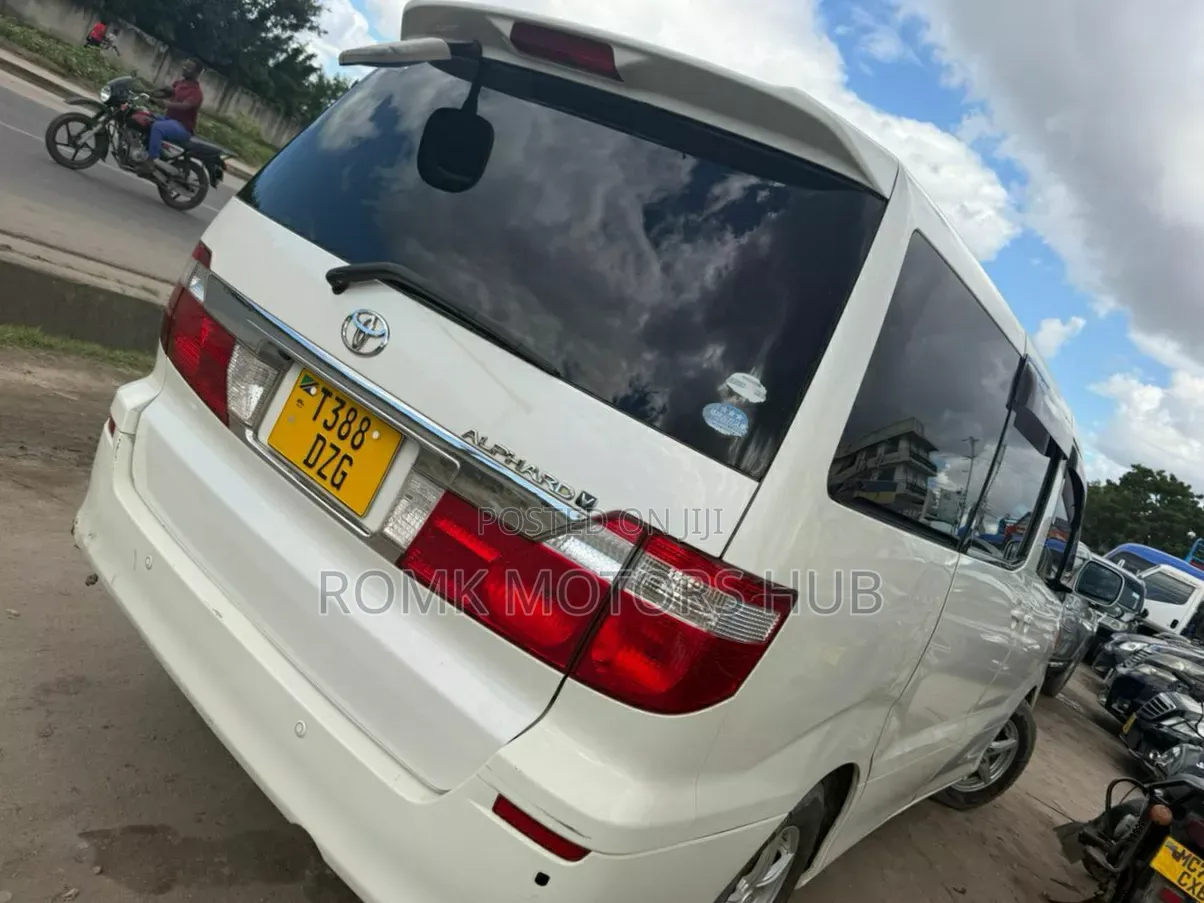 Toyota Alphard 2006 White