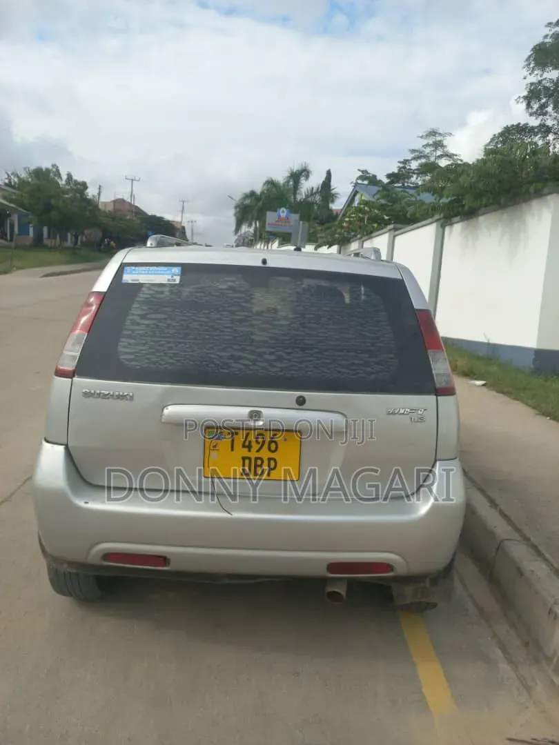 Suzuki Swift 2002 Silver