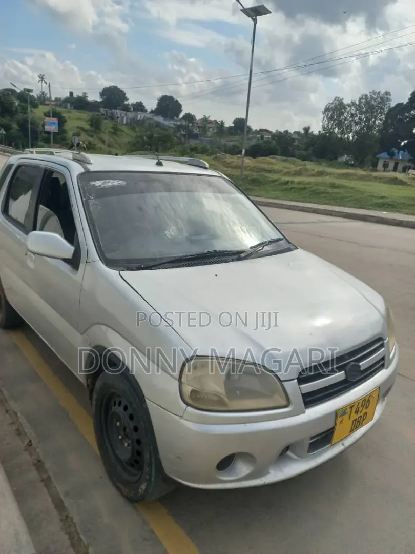 Suzuki Swift 2002 Silver