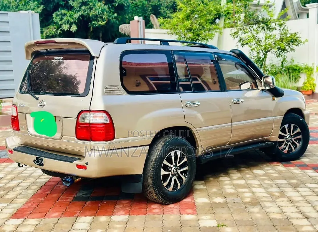 Toyota Land Cruiser 2005 Gold