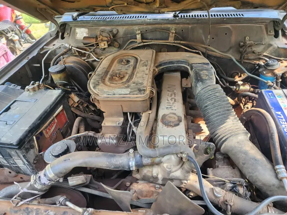 Nissan Patrol 1995 Gray