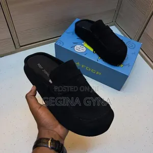 Qiuality Sandals Available Karibuni Sanaa Sanaa
