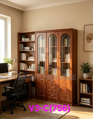 Elegant 3-Door Display Cabinet/ Kabati La Kisasa La Kuwekea Vitu