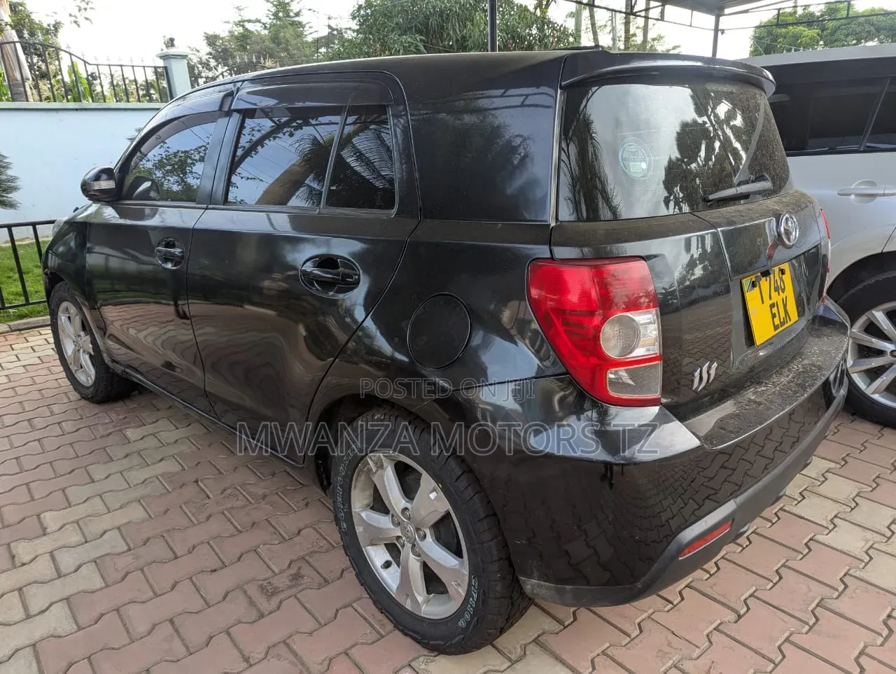 Toyota IST 2011 Black