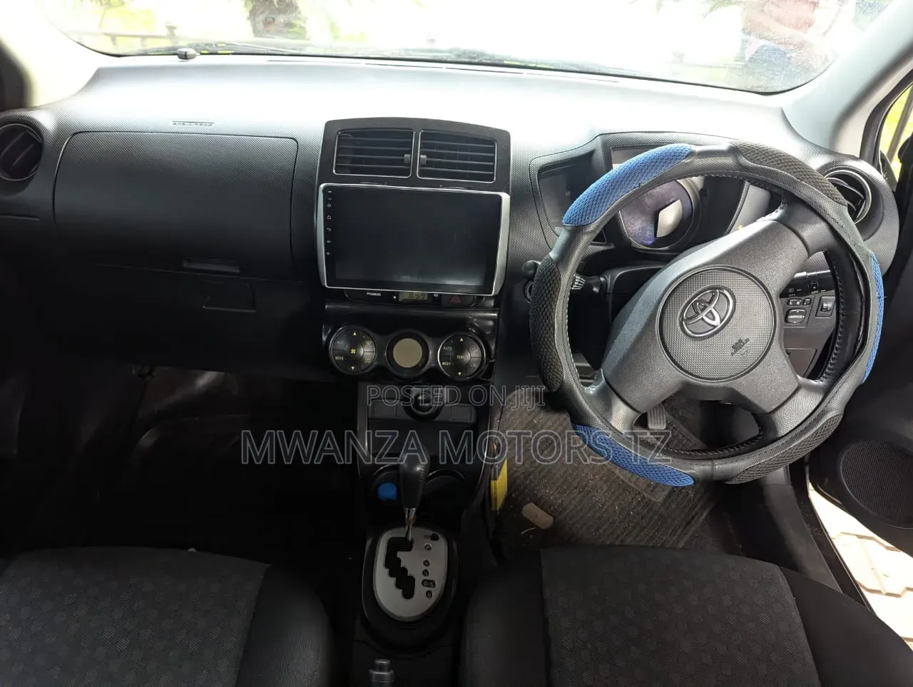 Toyota IST 2011 Black