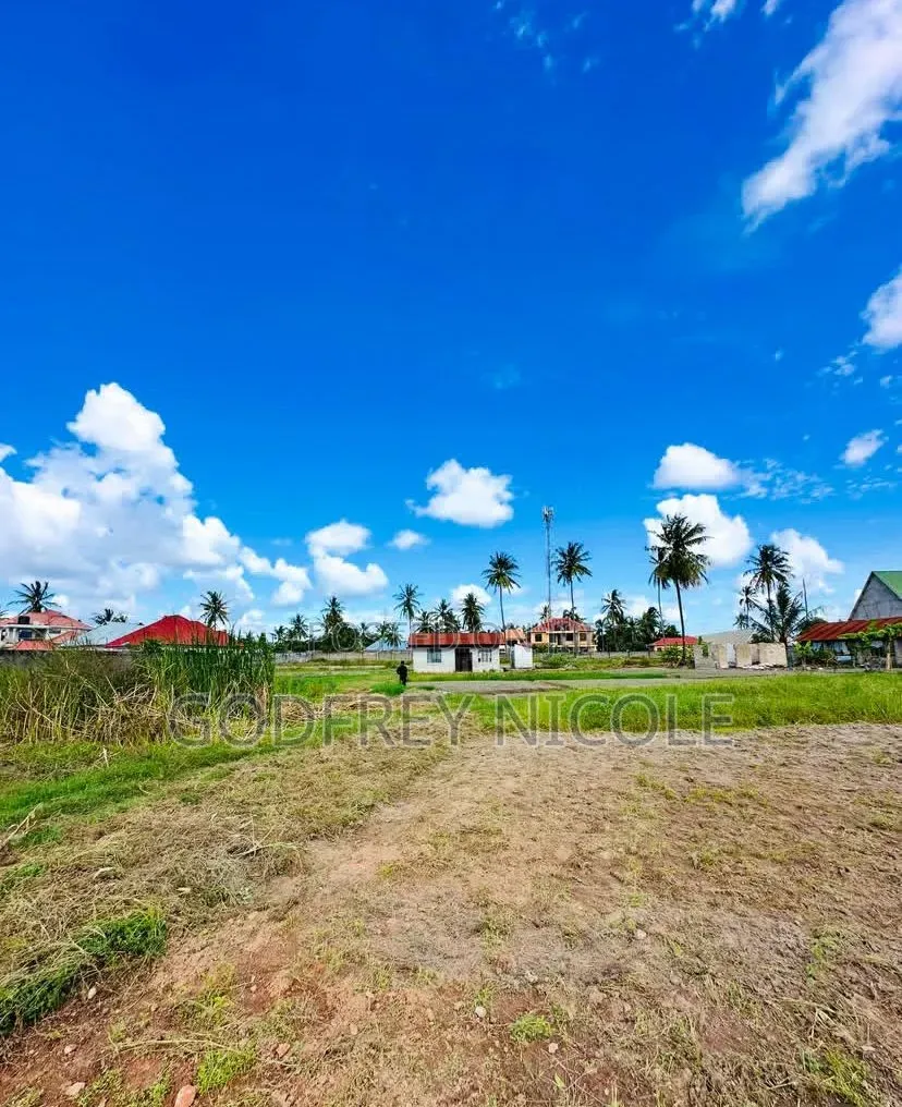 Plot for Sale Eneo Linauzwa Dar Es Salaam Kitunda Kizinga SQM 9500