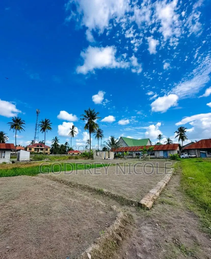 Plot for Sale Eneo Linauzwa Dar Es Salaam Kitunda Kizinga SQM 9500