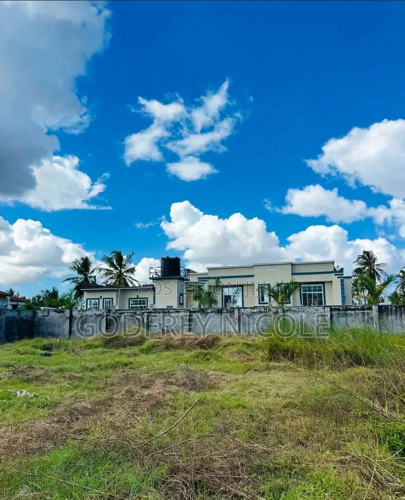 Plot for Sale Eneo Linauzwa Dar Es Salaam Kitunda Kizinga SQM 9500