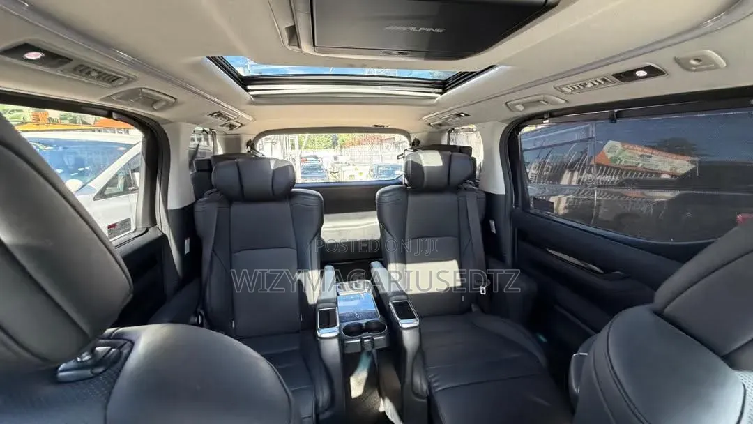 Toyota Alphard 2.5 Petrol AWD 2019 White
