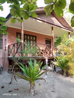 Furnished 7bdrm Apartment in Magharibi for sale