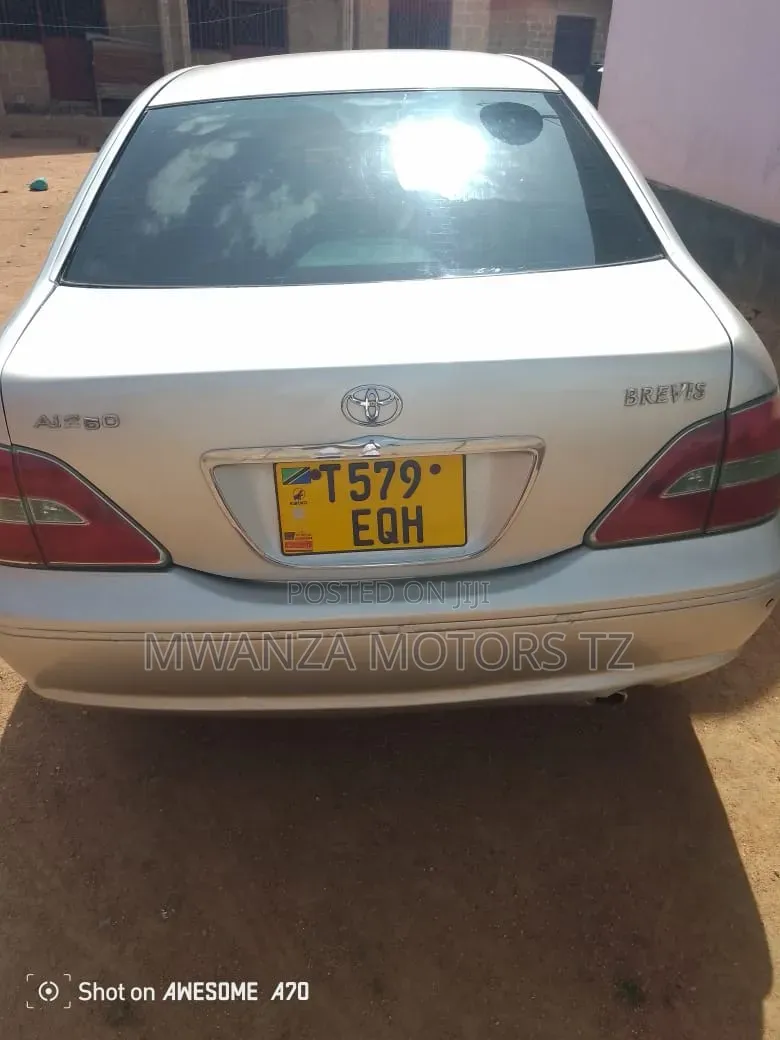 Toyota Brevis 2005 Silver
