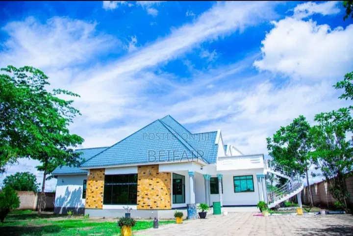5bdrm House in Ilala for sale