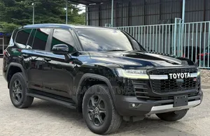 Toyota Land Cruiser 2023 Black