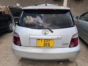 Toyota RAV4 Automatic 2003 Silver