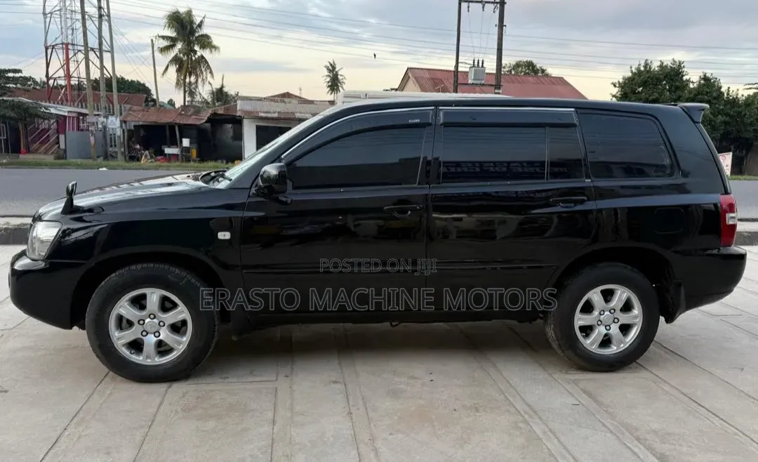 Toyota Kluger 2004 Black
