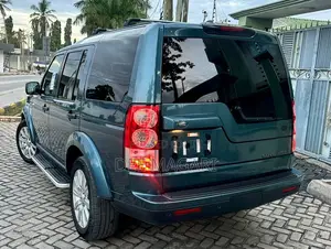 Land Rover Discovery 2013 Blue