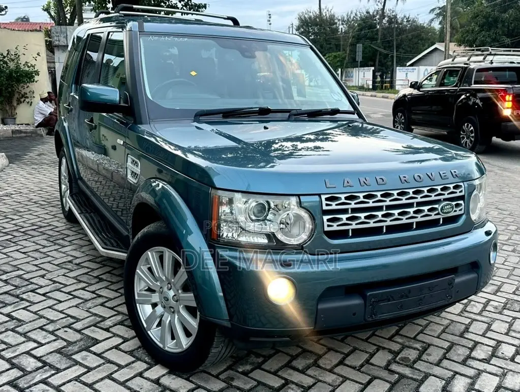 Land Rover Discovery 2013 Blue