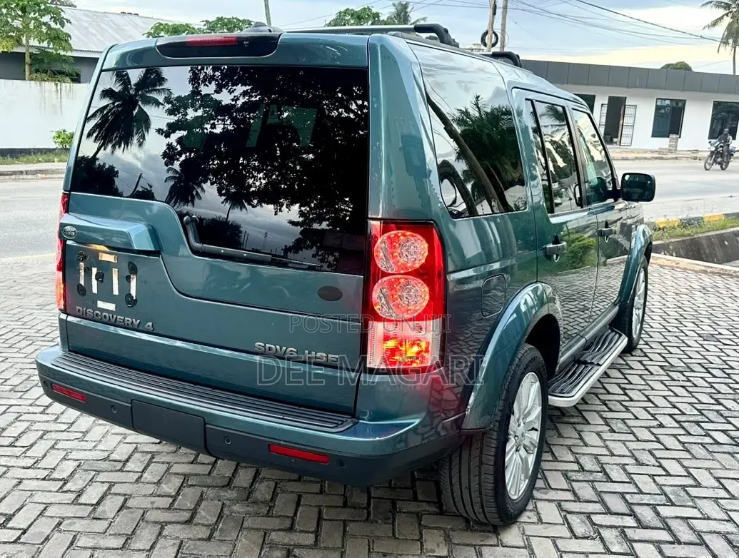 Land Rover Discovery 2013 Blue