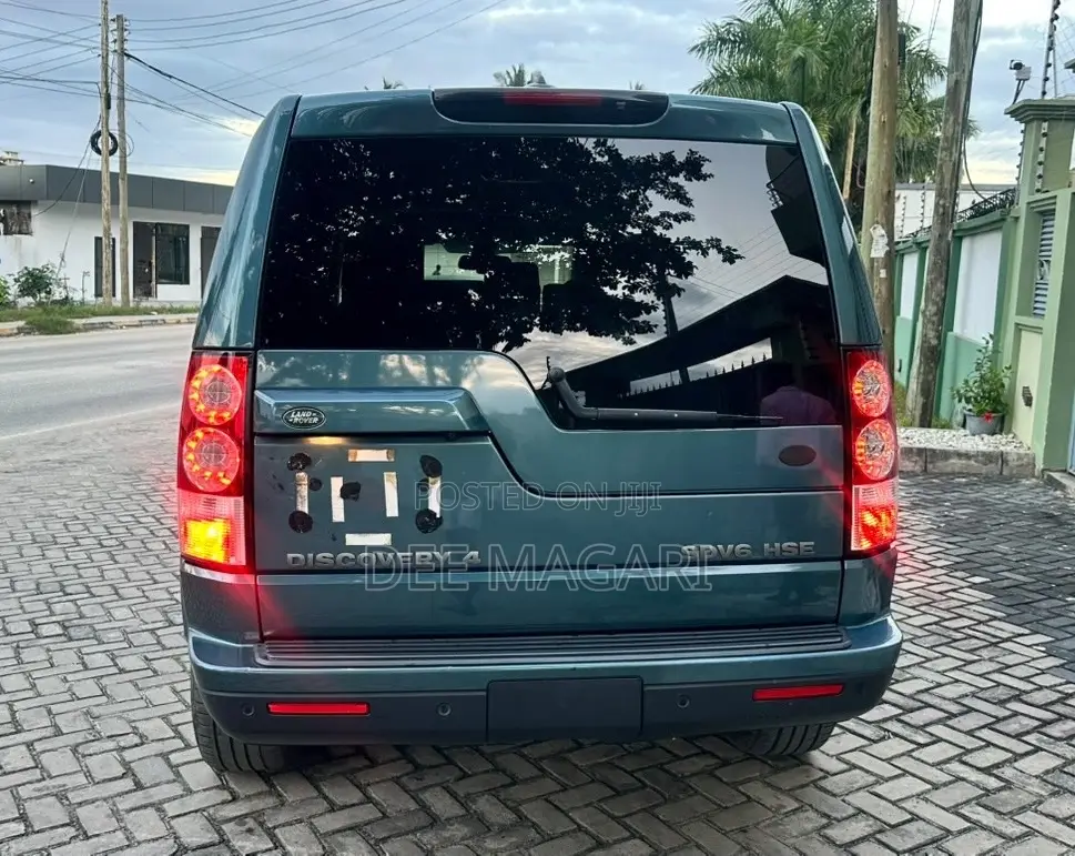 Land Rover Discovery 2013 Blue