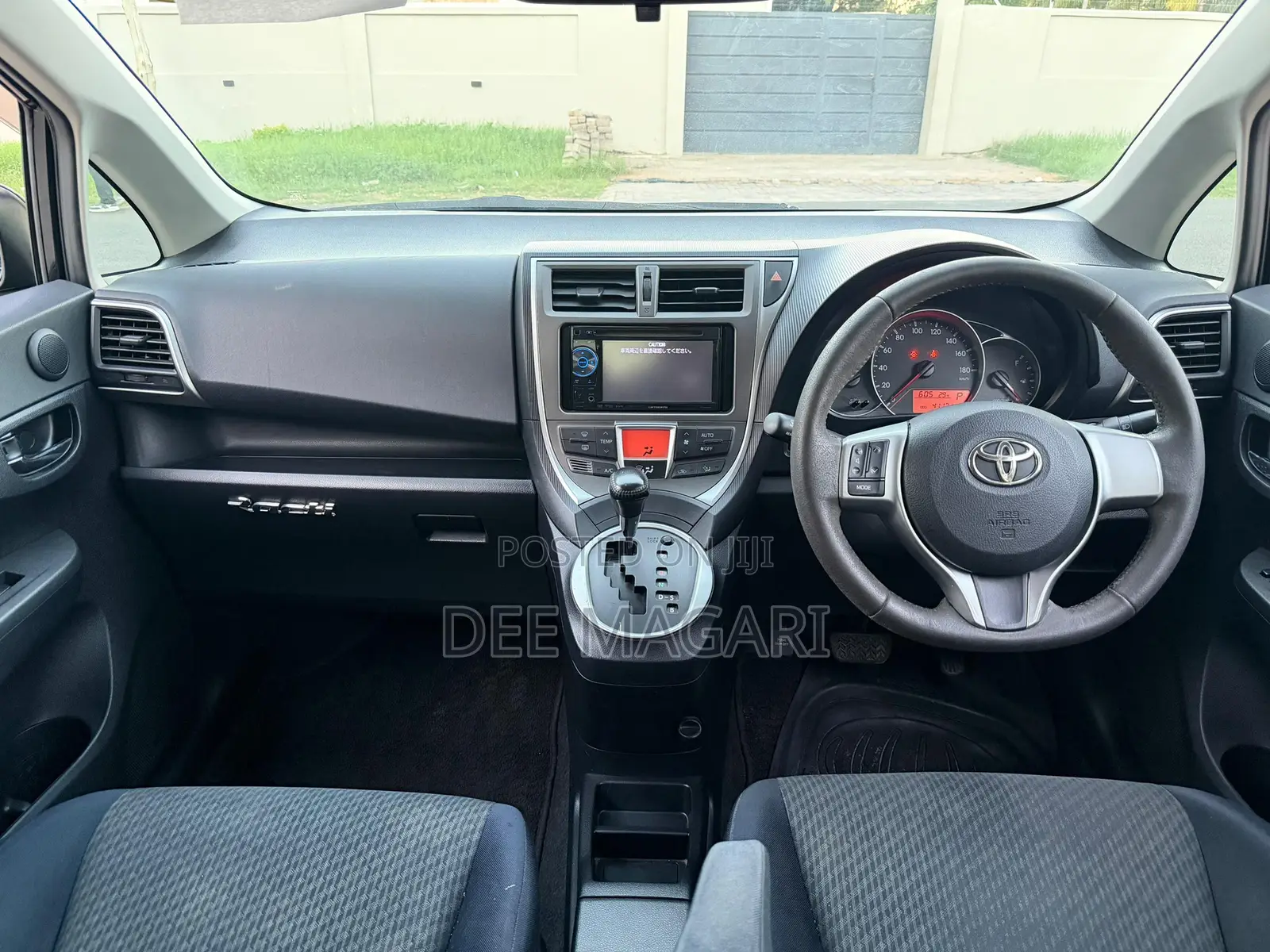 Toyota Ractis 2012 Black