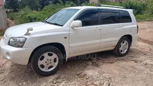 Toyota Kluger 2005 White