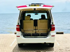 Toyota Alphard 2005 White