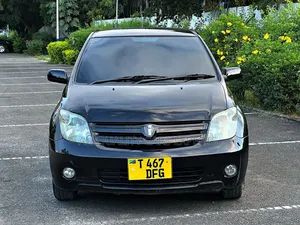 Toyota IST 2004 Black