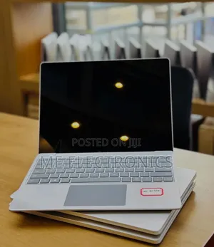 Laptop Microsoft Surface Laptop Go 8GB Intel Core i5 SSD 256GB