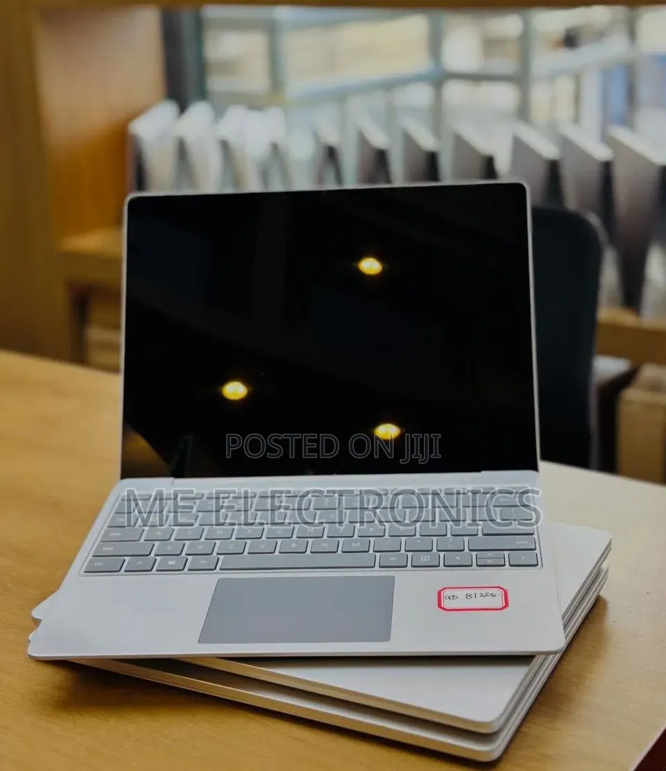 Laptop Microsoft Surface Laptop Go 8GB Intel Core i5 SSD 256GB