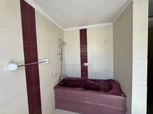 7bdrm House in Mikocheni for rent