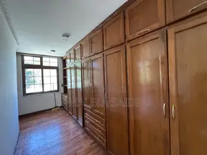 7bdrm House in Mikocheni for rent